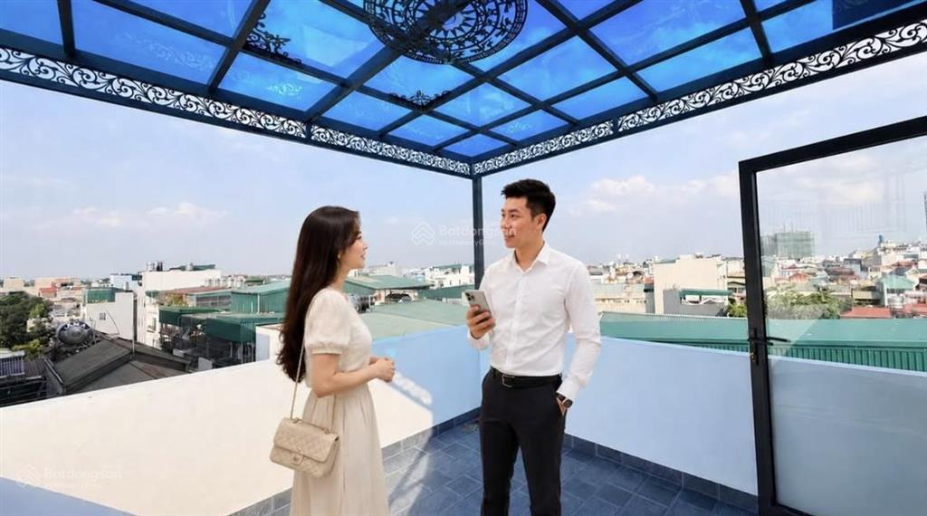 Giảm chào, phúc lợi, long biên, 6 tầng mới, gara, thang máy, chủ tặng full nội thất, chủ mót bán