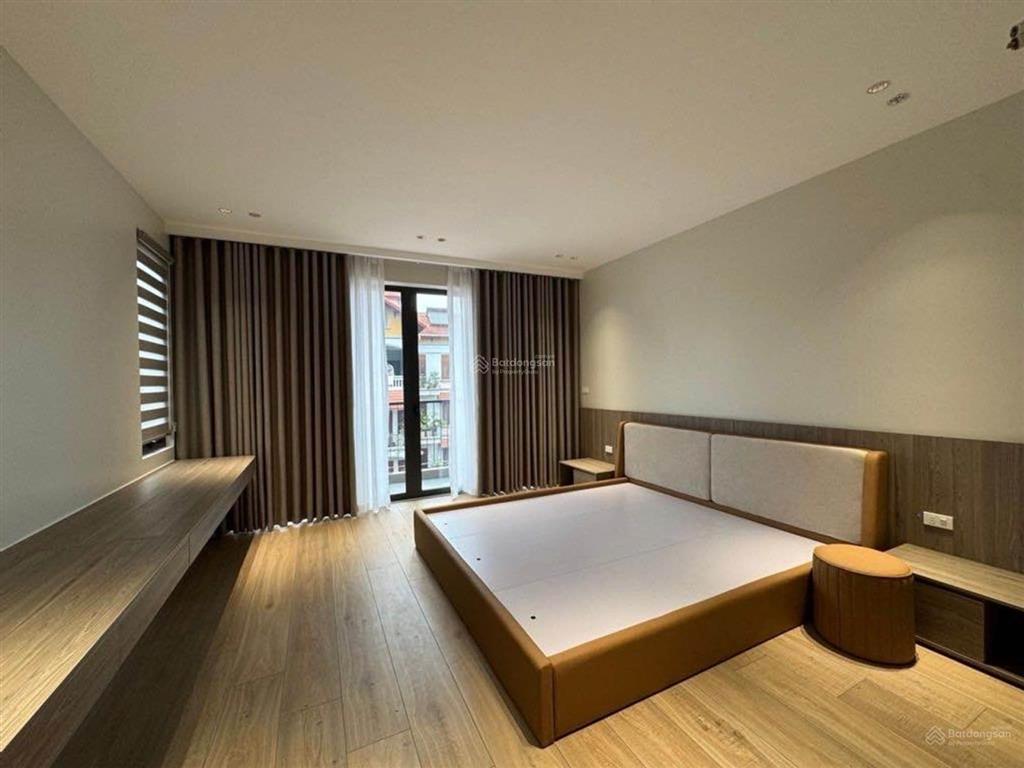 Giảm sốc siêu phẩm sài đồng, long biên 6 tầng x 54m, thang máy,lô góc,kinh doanh,ô tô 16 chỗ thông