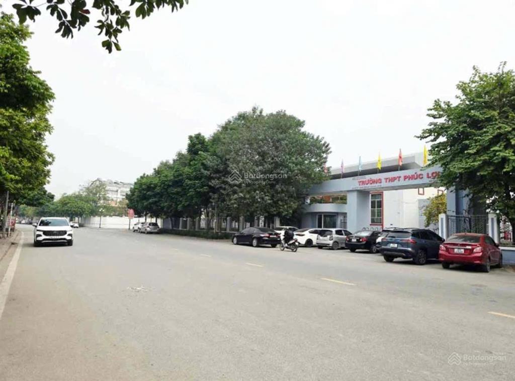 120tr/m² siêu phẩm phúc lợi, mặt ngõ thông ô tô, view trường học, chợ, vinhomes riverside, himlam