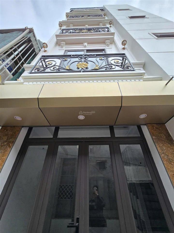 Bán nhà phúc lợi long biên 5 tầng xây mới, ô tô đỗ cửa, tặng full nội thất, giá tốt