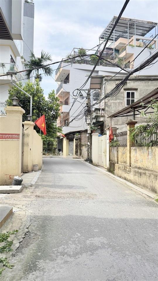 Nhà 2 tầng làng nghề bát tràng, giang cao, mặt đường ô tô tránh, cực hiếm nhà bán, kinh doanh đỉnh