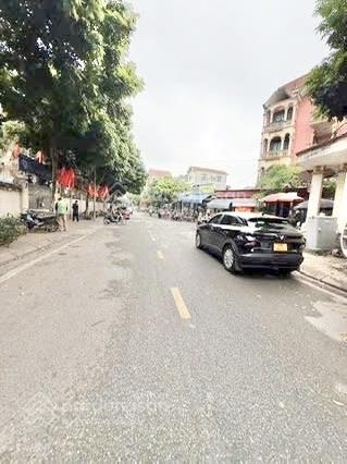 Phân lô phúc lợi, long biên, ô tô tránh, mặt tiền quyền lực, kinh doanh đỉnh