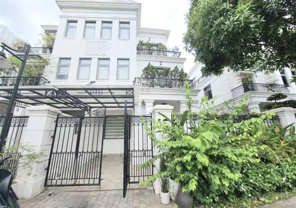 Giá trị không chỉ nằm ở căn nhà, mà còn ở những người cùng chọn nơi sống, đó là biệt thự vinhomes