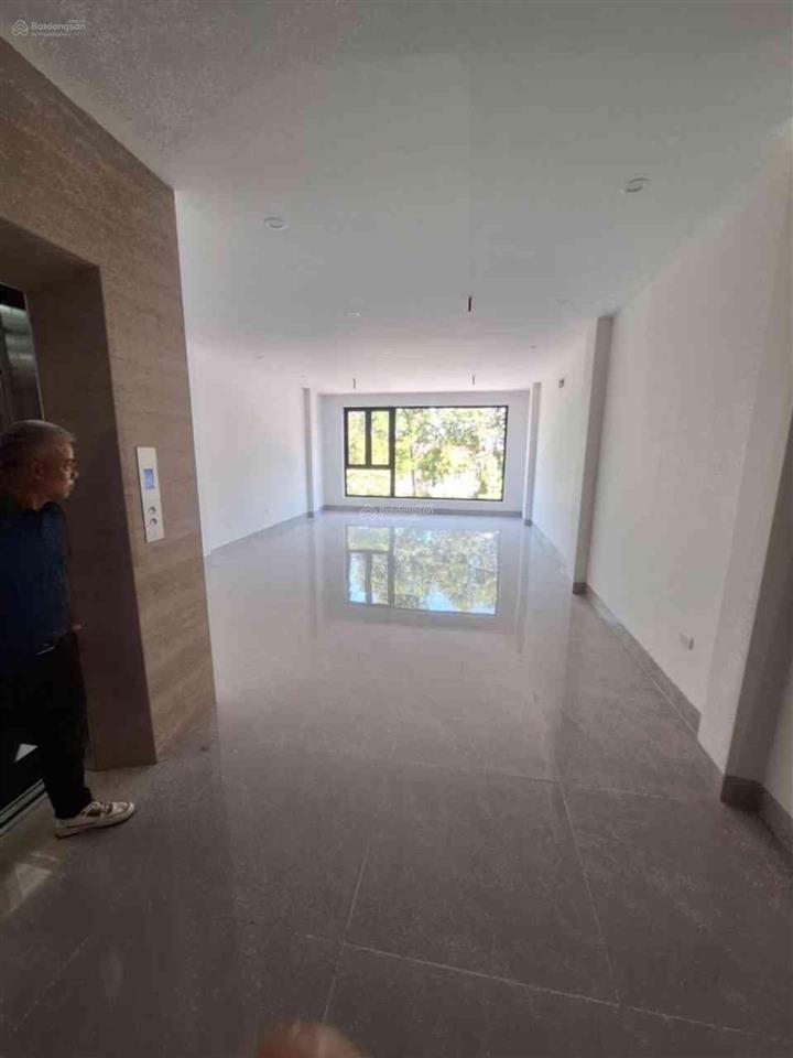 Hoa hậu phân lô ô tô tránh, kinh doanh thạch bàn, long biên, view công viên, tiện ích bạt ngàn