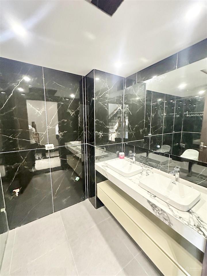 Siêu phẩm phúc lợi long biên 6 tầng x 54m, thang máy, lô góc 2 thoáng, ô tô 16 chỗ thông, thiết kế