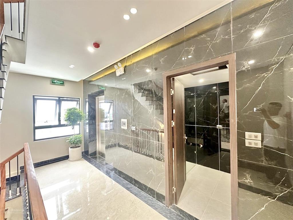 Tòa nhà văn phòng 7 tầng phố nguyễn thời trung  thạch bàn  long biên