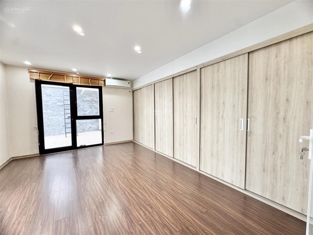 Bát khối 138m2 lô góc, mt 22,5m, gara 2 ô tô, giá 15 tỷ mặt tiền hiếm 22,5m, 2 mặt thoáng