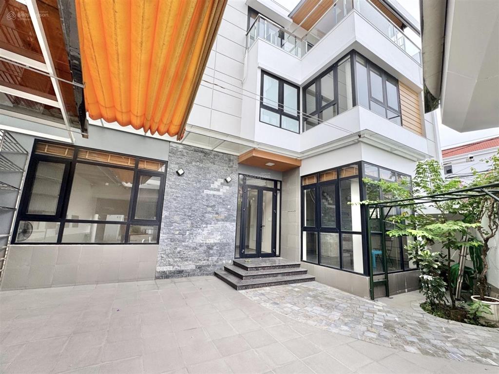 Bát khối 138m2 lô góc, mt 22,5m, gara 2 ô tô, giá 15 tỷ mặt tiền hiếm 22,5m, 2 mặt thoáng