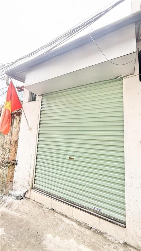 Phúc lợi, dt 36m, 20m ra ô tô tránh, tặng nhà c4 ở ngay giá 5.05 tỷ đất đẹp, có sẵn nhà