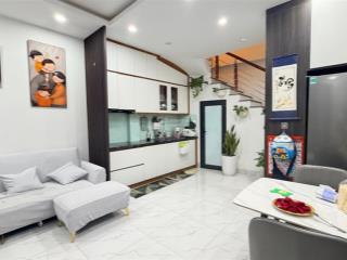Trung tâm phúc lợi, long biên, nhà mới full nội thất, ngõ thông thoáng, gara ô tô vf3, ở ngay!