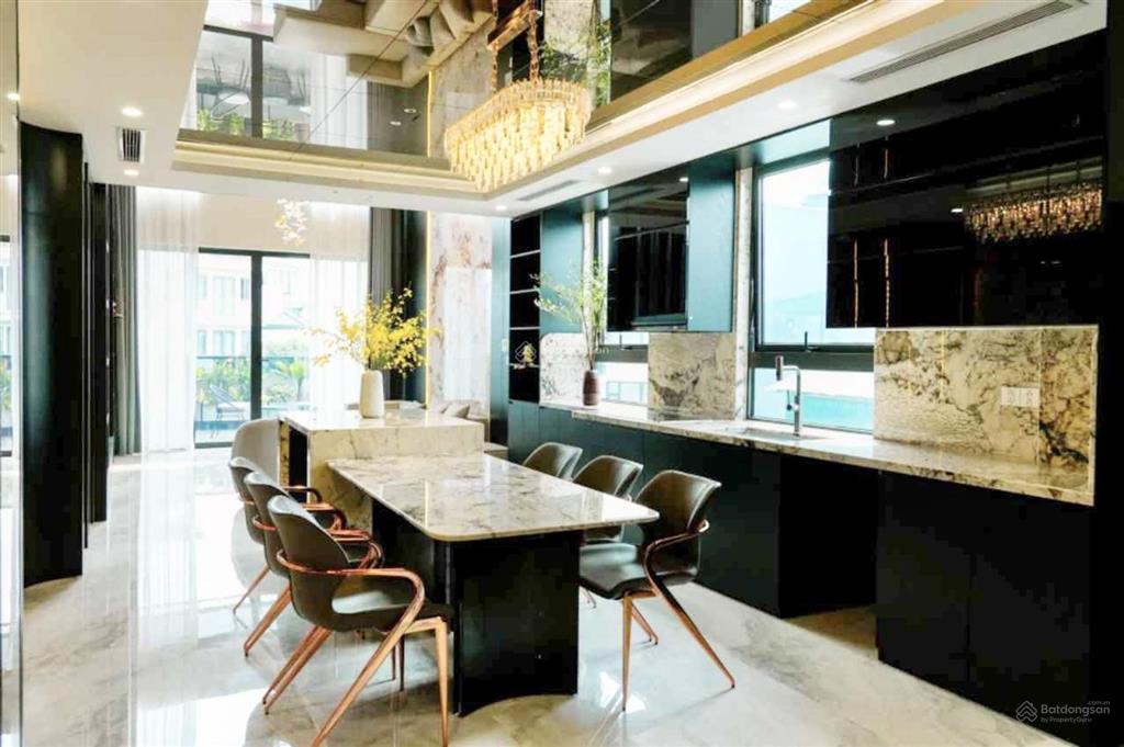 Nhà phố duplex cao cấp ngọc thụy, căn góc, đưa cả khu vườn lên cao, tận hưởng duplex sang trọng