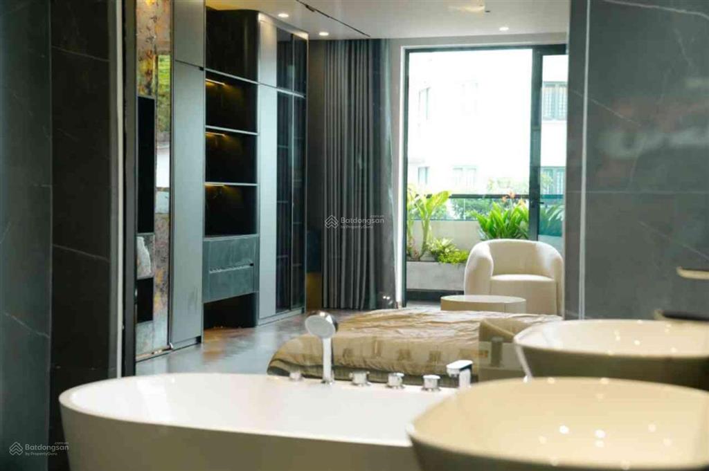 Nhà phố duplex cao cấp ngọc thụy, căn góc, đưa cả khu vườn lên cao, tận hưởng duplex sang trọng