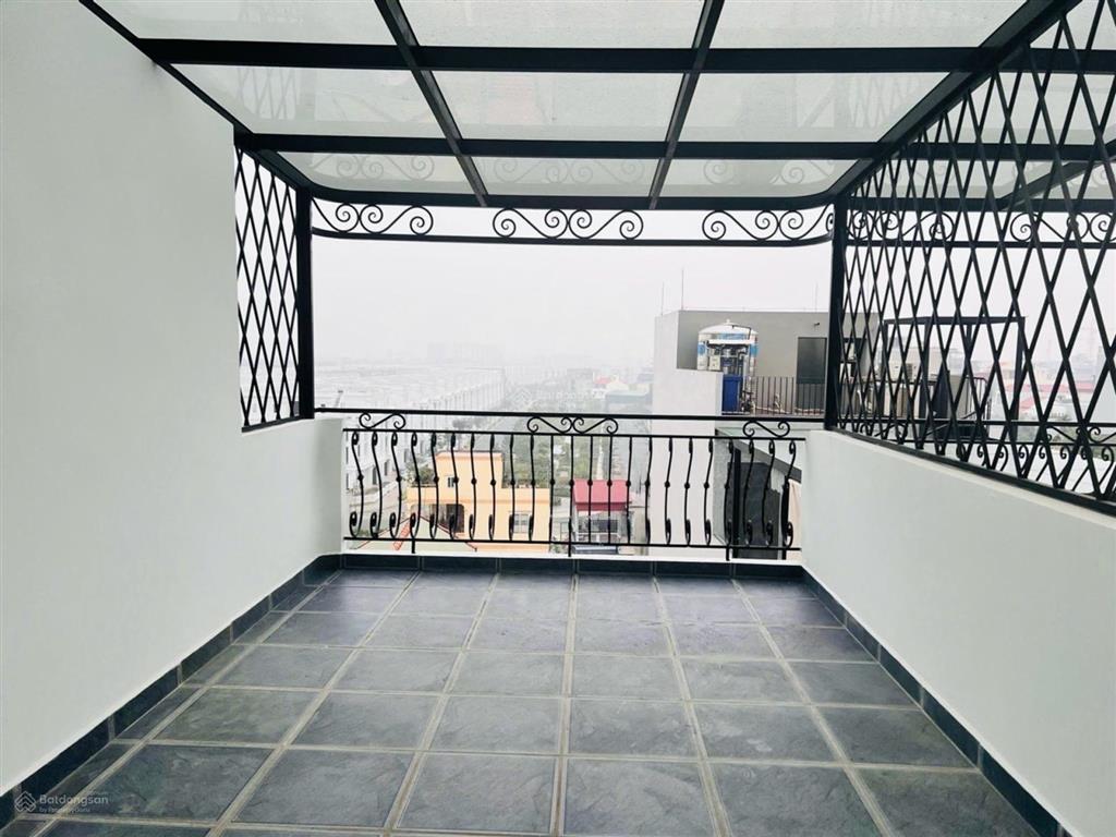 Tư đình, 7 tầng thang máy, gara, oto tránh, kinh doanh, aeon, sân golf, cầu vĩnh tuy, trần hưng đạo