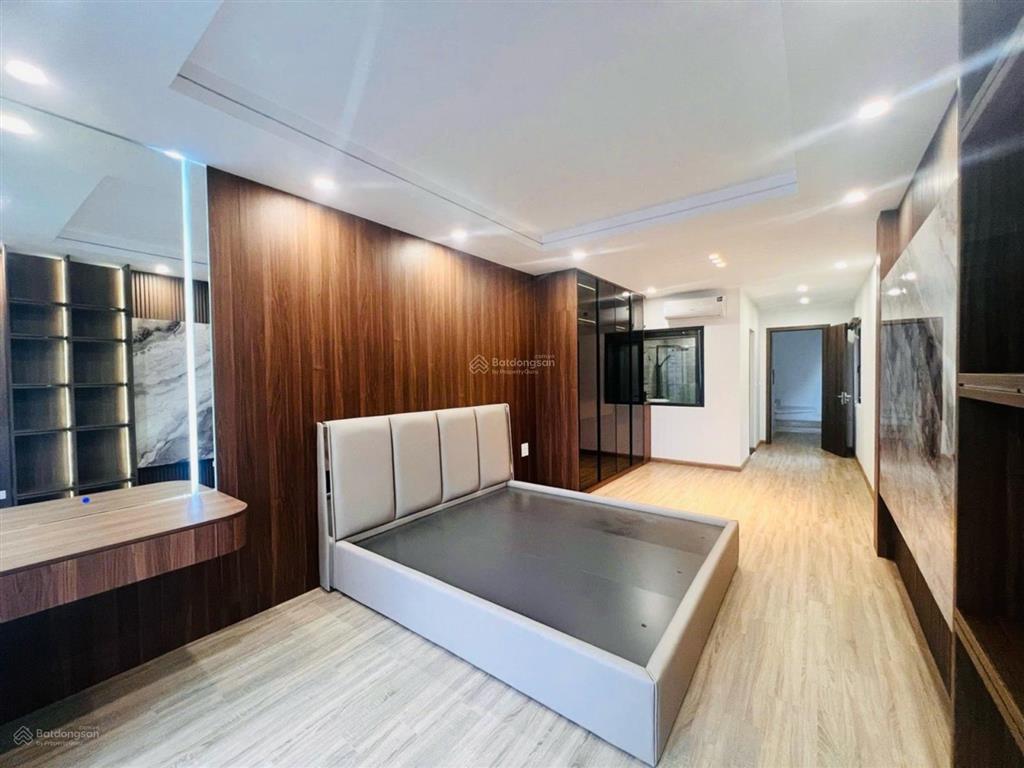 Tư đình, 7 tầng thang máy, gara, oto tránh, kinh doanh, aeon, sân golf, cầu vĩnh tuy, trần hưng đạo