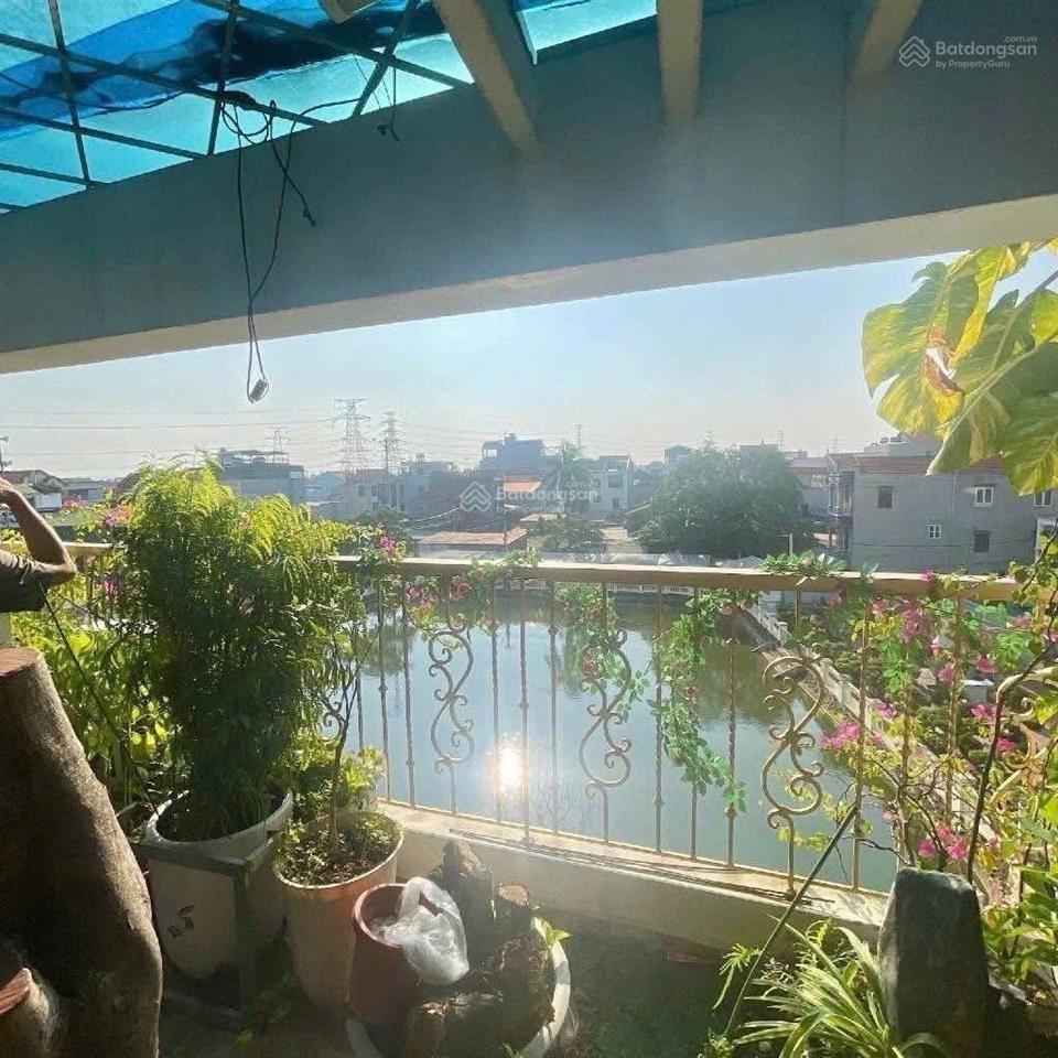 Giảm sốc 1 tỷ, ninh hiệp 5 tầng x 50m view hồ, kinh doanh, ô tô tránh, nội thất xịn xò