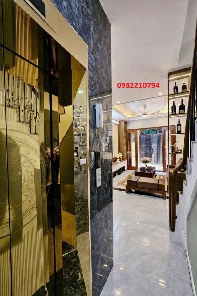 😍 NGOẠI GIAO ĐOÀN - 5 TẦNG - 8.X TỶ - THANG MÁY DÁT VÀNG