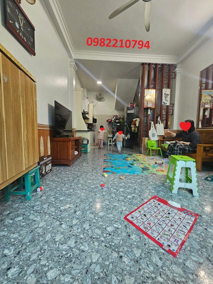 🚗 1' RA HOÀNG QUỐC VIỆT - 47M2 - 8.88 TỶ - Ô TÔ ĐỖ NGÀY ĐÊM CÁCH 2 NHÀ