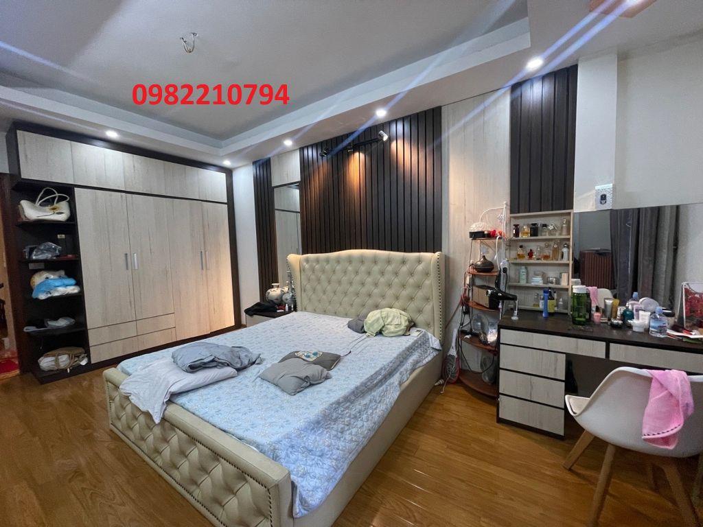 🌳 CẦU GIẤY - CHUNG CƯ 3 NGỦ - DIỆN TÍCH LỚN - LÚA LẠI NHỎ - 75M2 - 5.7 TỶ