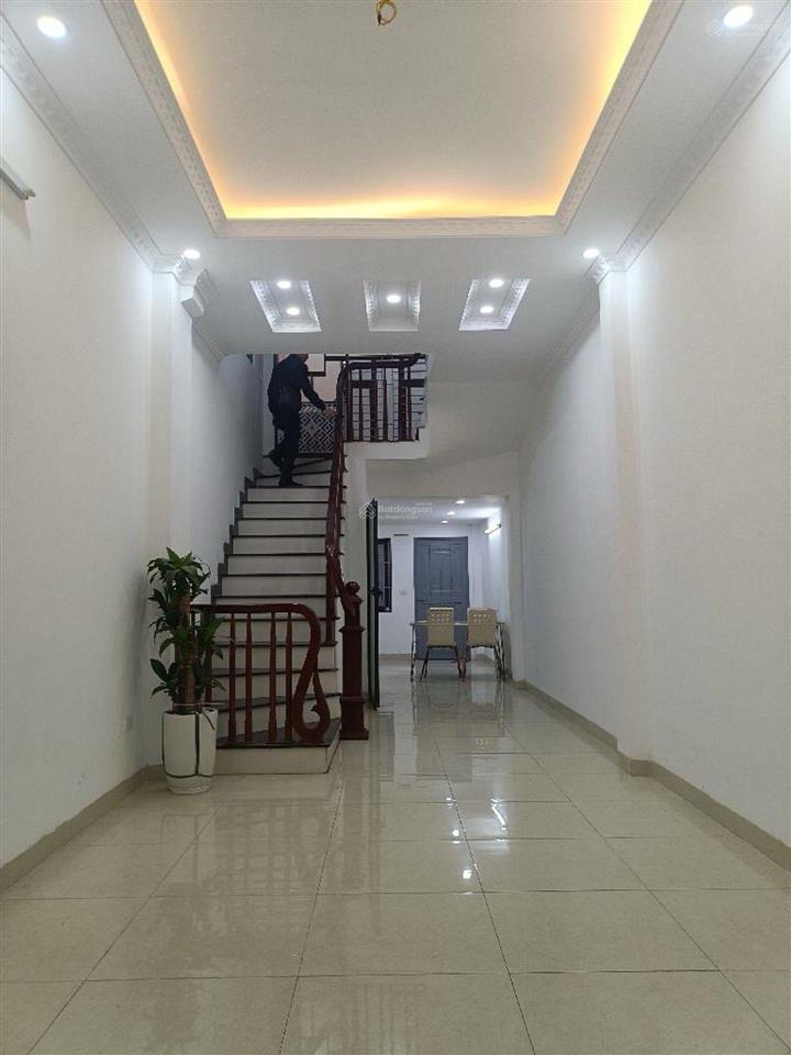 Bán nhà 45m2 hơn 6 tỷ tại 298 ngọc hồi