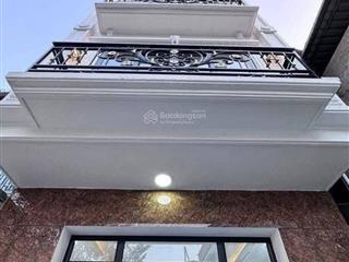 Bán nhà 45m2 hơn 6 tỷ tại 298 ngọc hồi