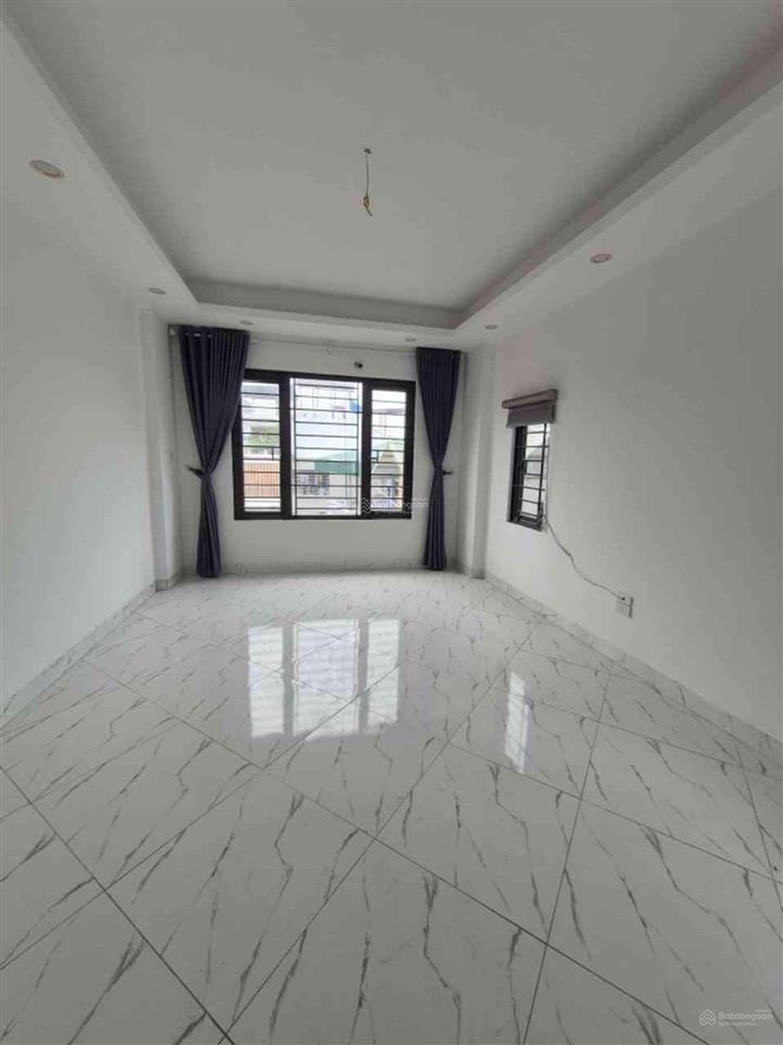 Bán nhà tứ hiệp, ngọc hồi 35m2 hơn 6 tỷ, 5 tầng 3 ngủ