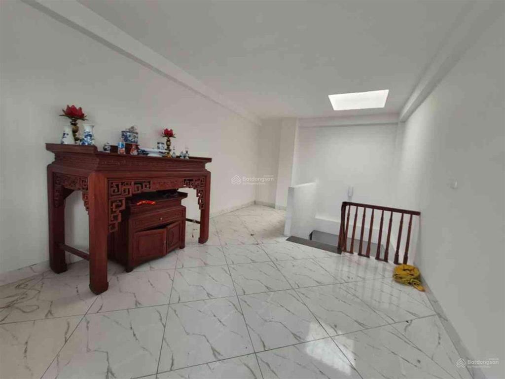 Bán nhà tứ hiệp, ngọc hồi 35m2 hơn 6 tỷ, 5 tầng 3 ngủ