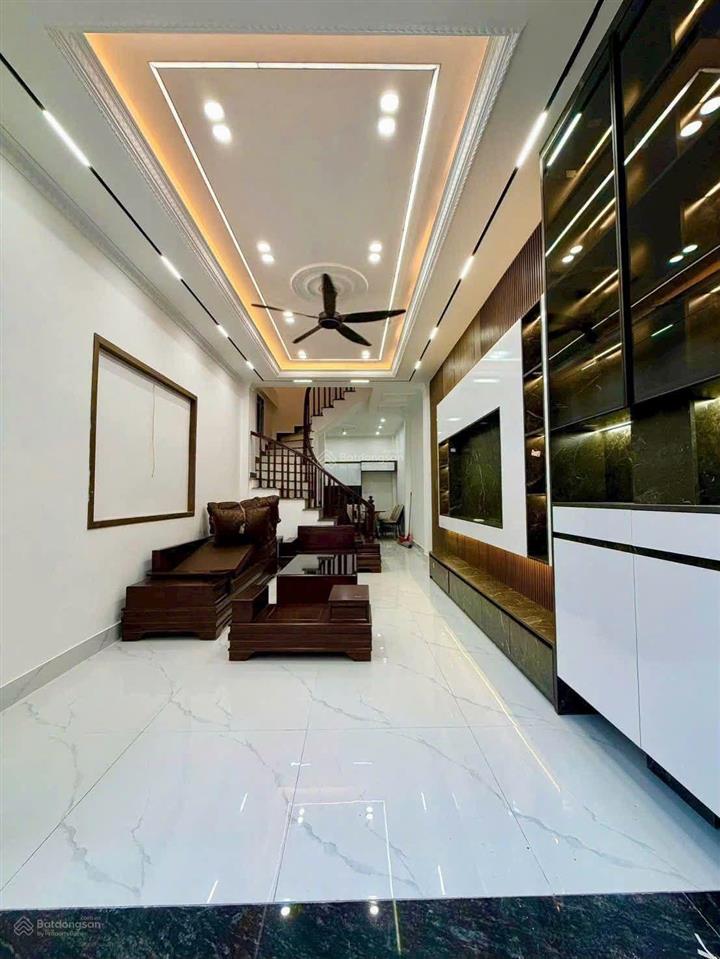 Bán nhà mặt phố tam trinh 13 tỷ 46 m2 xây 5 tầng