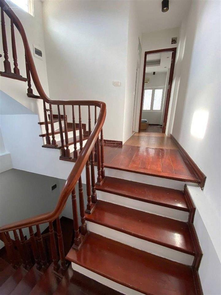 Bán nhà mặt phố tam trinh 13 tỷ 46 m2 xây 5 tầng