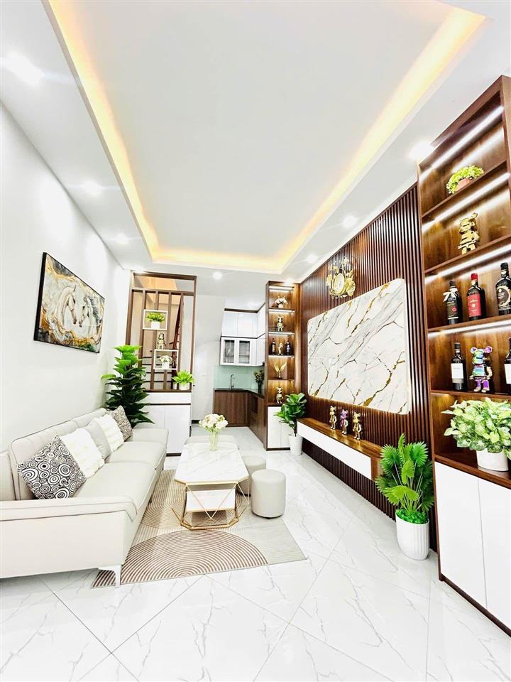 Nhà xây mới vĩnh hưng hơn 6 tỷ 5 tầng 31 m2
