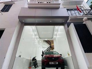 Bán nhà đền lừ 45m2 gara ô tô, ngõ thông kinh doanh 11 tỷ hơn