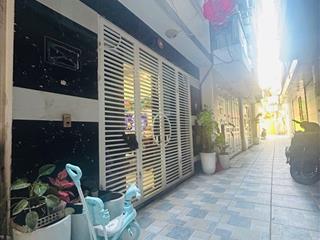Bán nhà mai động 33m2 7 tỷ còn thương lượng