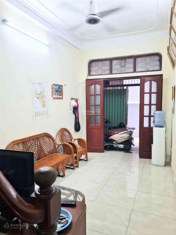 Bán nhà minh khai 38m2 hơn 6 tỷ, sổ đỏ cc không qh.
