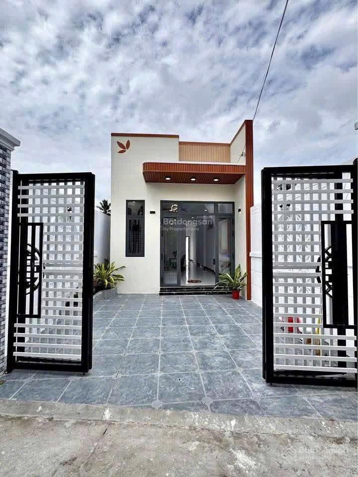 Tôi chính chủ, bán gấp căn nhà sổ hồng riêng giá 2 tỷ 100 thương lượng, cho thuê tháng 7tr