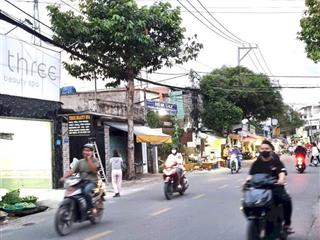 Bán nhà kinh doanh spa giá 1 tỷ 850 kế bên trường thcs tân túc, nhà sổ riêng, ở hay cho thuê đều đc