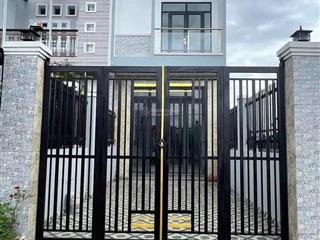 Nhà sổ hồng riêng ngay cầu rạch cát q8 giá 3 tỷ 450 thương lượng, công chứng nhanh, giao nhà ngay