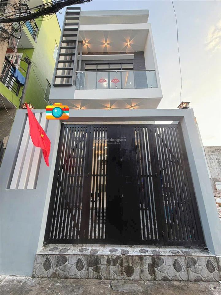 Nhà hẻm xe hơi, cho thuê tháng 11tr full nội thất, giá 2 tỷ 800 thương lượng, nhà có sổ hồng riêng