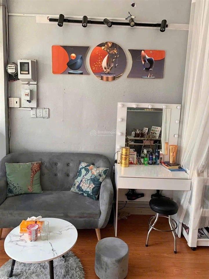 Bán nhà mt kinh doanh tại tp hcm giá 1 tỷ 770 sổ hồng riêng, không giải toả quy hoạch, chủ còn bớt