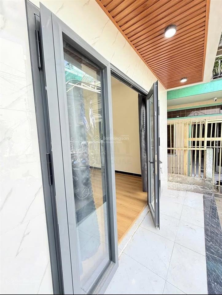 Bán nhà mới sổ hồng riêng hoàn công đầy đủ giá 1 tỷ 650 không quy hoạch tranh chấp