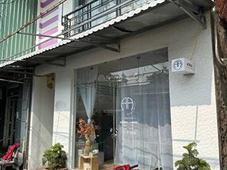 Bán nhà tặng 5 phòng trọ đang cho thuê, thu nhập tháng 9 triệu, giá 1 tỷ 800 sổ hồng riêng tp hcm