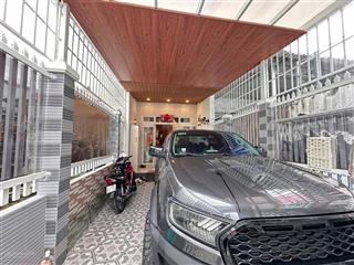 Bán nhà đậu xe hơi, cho thuê tháng 11tr5, bán giá chính chủ 1 tỷ 085, cam kết sổ hồng riêng