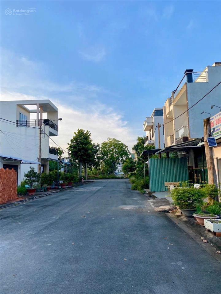 Chính chủ bán miếng đất thổ cư 85m2 giá 1 tỷ 350 thương lượng, sổ hồng riêng, đất đầu tư, ở đều đc