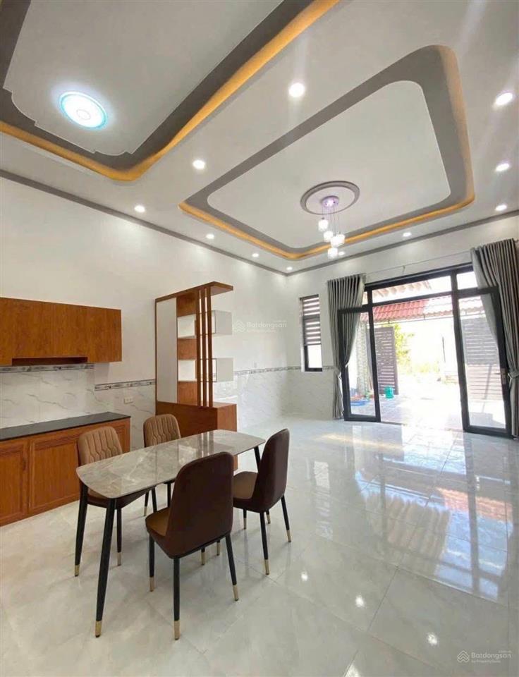 Bán nhà cách bến xe q8 15p giá 1 tỷ 570 cho thuê tháng 6 triệu, sổ hồng riêng hoàn công đầy đủ