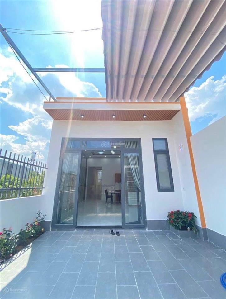 Bán nhà cách bến xe q8 15p giá 1 tỷ 570 cho thuê tháng 6 triệu, sổ hồng riêng hoàn công đầy đủ