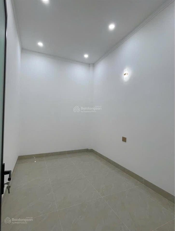 Nhà mặt tiền kinh doanh giá 1 tỷ 280, hỗ trợ vay 0 lãi suất năm đầu, nhà sổ hồng riêng