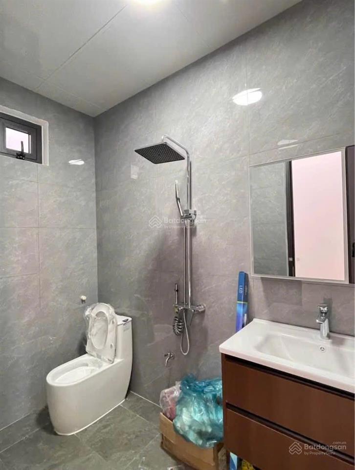 Nhà mặt tiền kinh doanh giá 1 tỷ 280, hỗ trợ vay 0 lãi suất năm đầu, nhà sổ hồng riêng