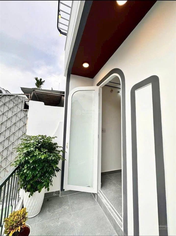 Nhà sổ hồng riêng cho thuê tháng 10 triệu nằm ngay cầu ông thìn giá 965 triệu không phát sinh