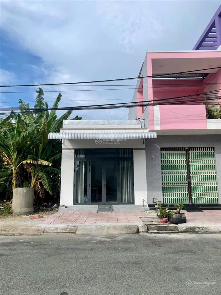 Bán gấp nhà mt kinh doanh giá 980 triệu, cho thuê tháng 7tr5, trả trước 200 triệu công chứng, shr