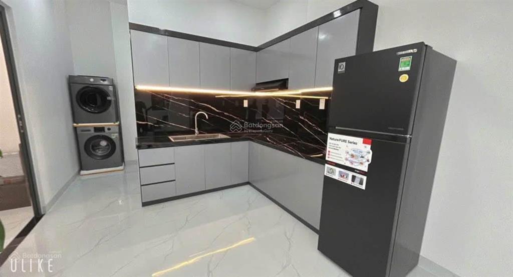 Cách bến xe q8 6km, chính chủ bán gấp giá 1 tỷ 325 không phát sinh, nhà shr cho thuê tháng 13tr