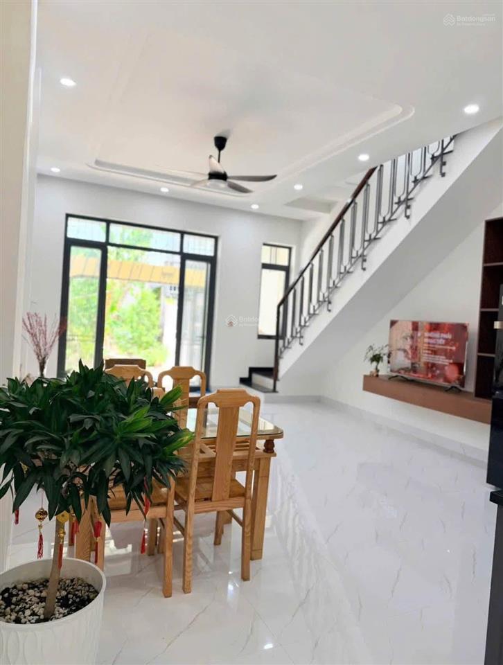 Cách bến xe q8 6km, chính chủ bán gấp giá 1 tỷ 325 không phát sinh, nhà shr cho thuê tháng 13tr
