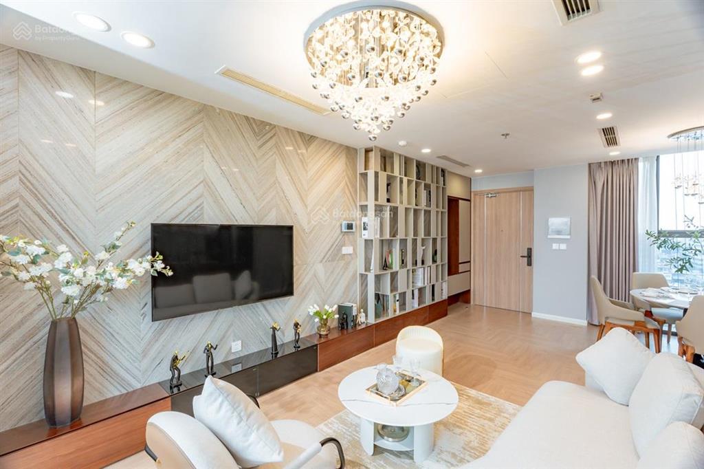 Hiếm cho thuê căn hộ d'capitale, 95m2, 3pn, full nội thất, giá 25 tr/tháng.  0961 352 ***
